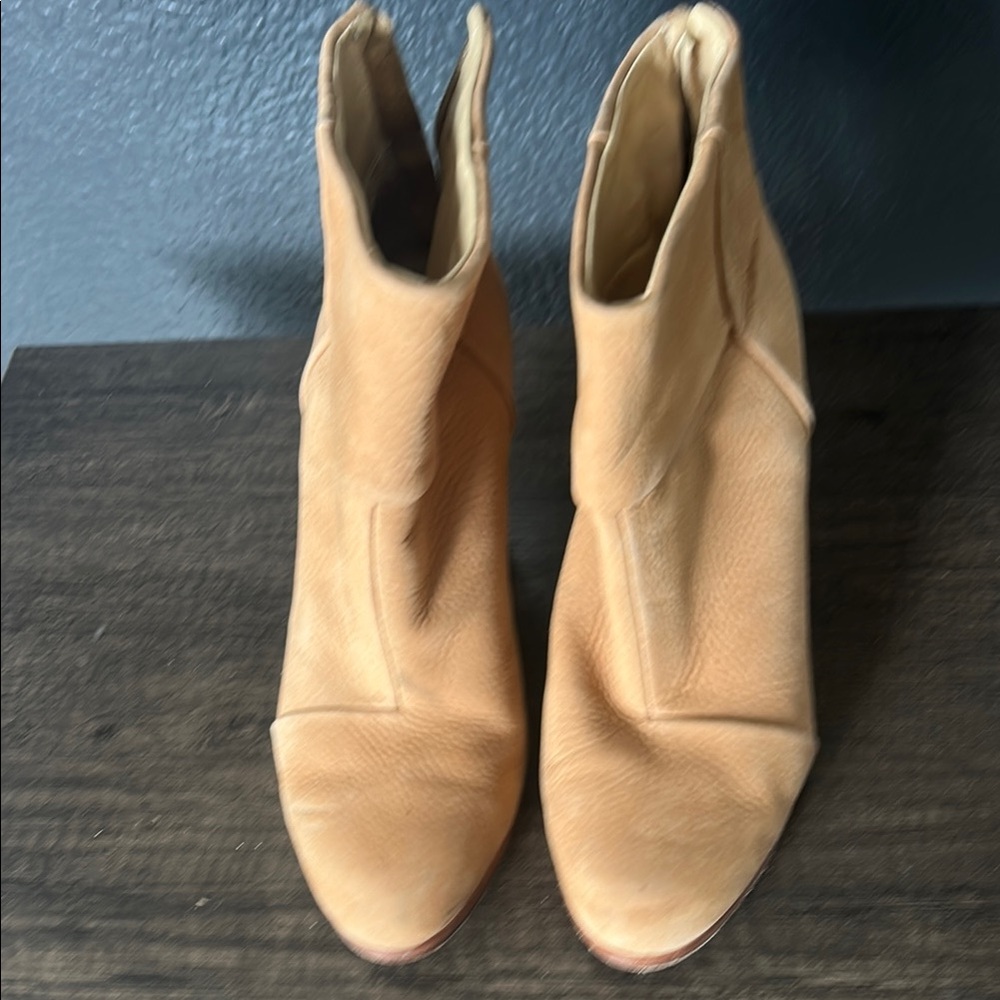 Rag & Bone Tan Ankle Booties Suede